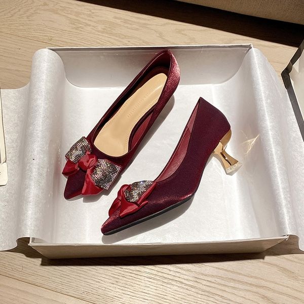 dress shoes spring and autumn fashion female fine pumps tip women's slip-on high-heeled dy3810 230225, Black
dress shoes spring and autumn fashion female fine pumps tip women's slip-on high-heeled dy3810 230225, Black