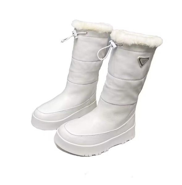 2023 boots real leather slip-on snow boot woman black white thick sole designer boot prd comfort warm fur inside winter short booties
2023 boots real leather slip-on snow boot woman black white thick sole designer boot prd comfort warm fur inside winter short booties