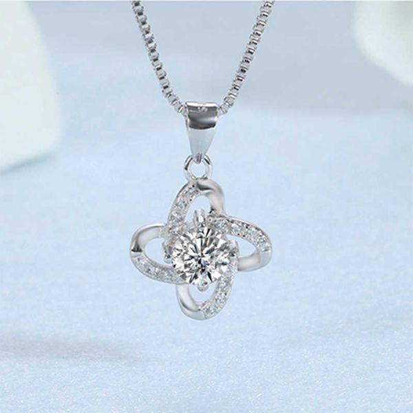 korean version exquisite necklace with diamonds for women's lucky four-leaf pendant live broadcast commemorative gift, Silver
korean version exquisite necklace with diamonds for women's lucky four-leaf pendant live broadcast commemorative gift, Silver