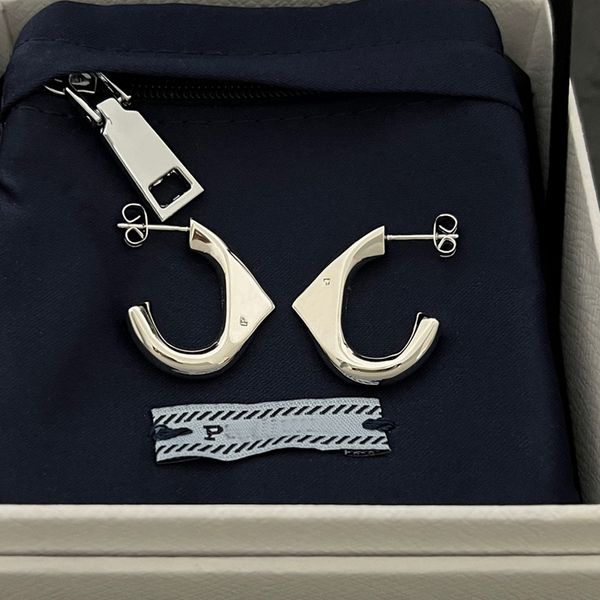 luxury earrings designer earring for women new fashion gold and sterling silver ear stud f letter women fashion jewelry, Golden;silver
luxury earrings designer earring for women new fashion gold and sterling silver ear stud f letter women fashion jewelry, Golden;silver