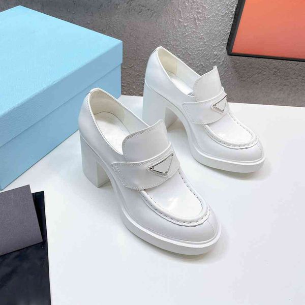 women thick heel designer shoes shiny sandals skirt thick heel wedding shoes luxury black white matching shoes
women thick heel designer shoes shiny sandals skirt thick heel wedding shoes luxury black white matching shoes