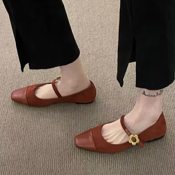 women's flat shoes shoes summer sandals 2023 new trend round head shallow casual shoes designer ladies walking shoes, Black
women's flat shoes shoes summer sandals 2023 new trend round head shallow casual shoes designer ladies walking shoes, Black