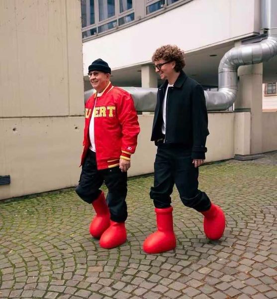designer-2023 mschf men women rain boots designers big red boot thick bottom non-slip booties rubber platform bootie fashion astro boy size, Black
designer-2023 mschf men women rain boots designers big red boot thick bottom non-slip booties rubber platform bootie fashion astro boy size, Black