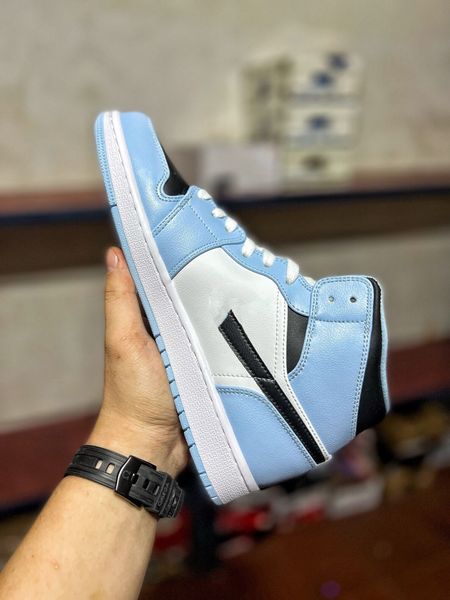 2023 latest walking basketball shoes shops jumpman 1 1s mid ice blue black-sail-white girls boys athletics lifestyles casual sneakers
2023 latest walking basketball shoes shops jumpman 1 1s mid ice blue black-sail-white girls boys athletics lifestyles casual sneakers