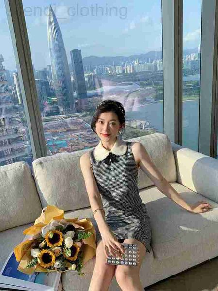 casual dresses designer shenzhen nanyou high-end early autumn new sequin plaid tweed bow lapel vest dress wddh, Black;gray
casual dresses designer shenzhen nanyou high-end early autumn new sequin plaid tweed bow lapel vest dress wddh, Black;gray