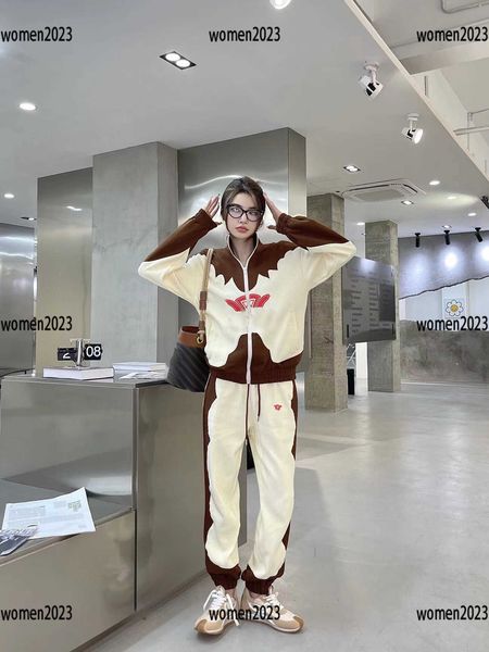 luxury tracksuits women sportswear lady casual outfit 2pcs contrast color jacket and trousers summer outdoor size s-l new arrivals, Gray
luxury tracksuits women sportswear lady casual outfit 2pcs contrast color jacket and trousers summer outdoor size s-l new arrivals, Gray