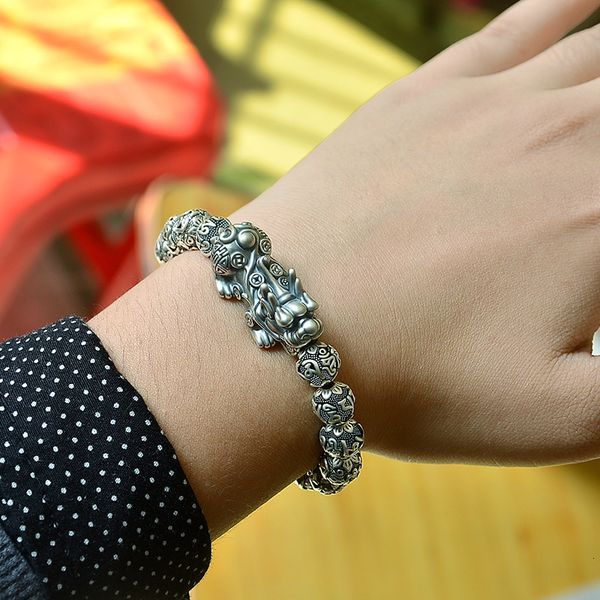 charm bracelets fashion silver plating pixiu beads bracelets for women men restorehand string lion couple bracelet wealth bring lucky brave, Golden;silver
charm bracelets fashion silver plating pixiu beads bracelets for women men restorehand string lion couple bracelet wealth bring lucky brave, Golden;silver