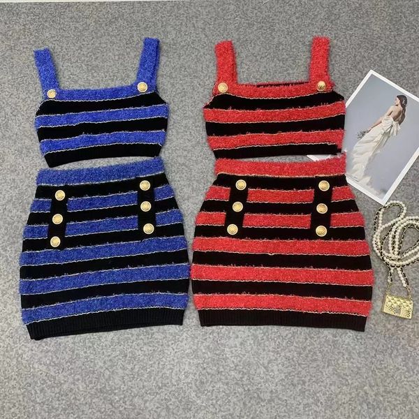 two piece dress spring and summer 2023 new fashion holiday leisure sports suit knitted jacquard vest female, White 
two piece dress spring and summer 2023 new fashion holiday leisure sports suit knitted jacquard vest female, White