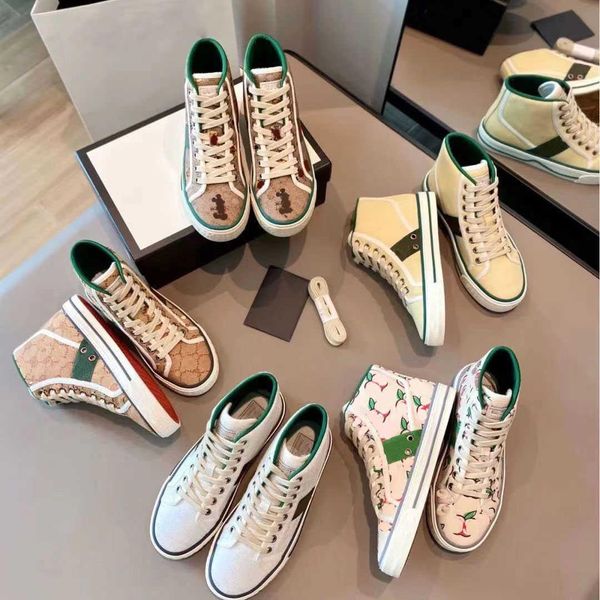 men and lady off the grid flat mutual high and low -shoes 28 models joint lock sneaker canvas gtennis 1977 guccie sneaker, Black
men and lady off the grid flat mutual high and low -shoes 28 models joint lock sneaker canvas gtennis 1977 guccie sneaker, Black