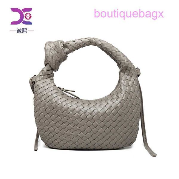 bottegsa genuine jodie bottegs bags online shop 2023 new woven oxhorn bag women's portable cloud korean version tide one-shoulder
bottegsa genuine jodie bottegs bags online shop 2023 new woven oxhorn bag women's portable cloud korean version tide one-shoulder