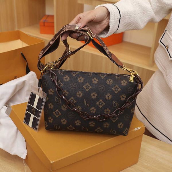 crossbody bags 2023 new fashion bag women's simple letter single shoulder messenger small square bag shoulder handbag 70% off
crossbody bags 2023 new fashion bag women's simple letter single shoulder messenger small square bag shoulder handbag 70% off