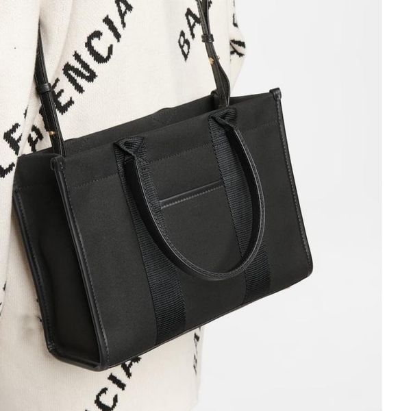 lady fashion navy cabas totes cotton canvas leather tote bag designer paris family handbags large capacity women shopping cross-body bag lux
lady fashion navy cabas totes cotton canvas leather tote bag designer paris family handbags large capacity women shopping cross-body bag lux