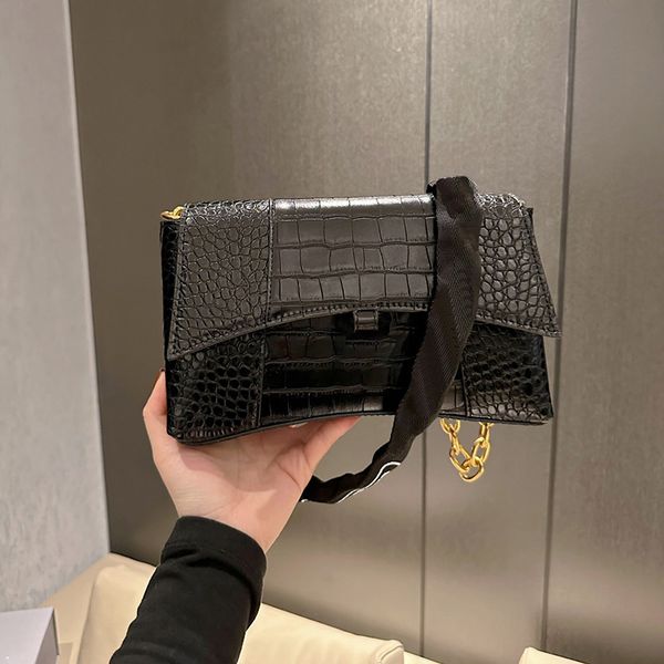 hourglass bag upgrade crush bags newfor autumn/winter 2023 designers crossbody shoulder tote clutch handbags flap chain luxury women backpac, Red;black
hourglass bag upgrade crush bags newfor autumn/winter 2023 designers crossbody shoulder tote clutch handbags flap chain luxury women backpac, Red;black