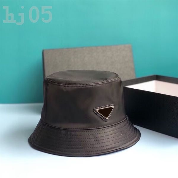 men bucket hats delicate mens designer cap casual summer travel beach sport gorras metal triangular black cotton lining designer hats pj006, Blue;gray
men bucket hats delicate mens designer cap casual summer travel beach sport gorras metal triangular black cotton lining designer hats pj006, Blue;gray