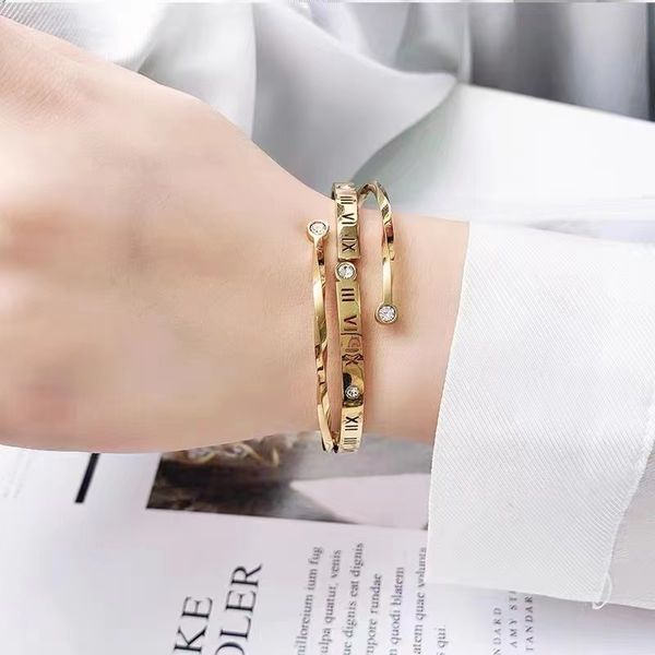 ladies bracelet gold premium version titanium steel letter bracelet chain set diamond design touch bracelet valentine's day anniversary, Black
ladies bracelet gold premium version titanium steel letter bracelet chain set diamond design touch bracelet valentine's day anniversary, Black