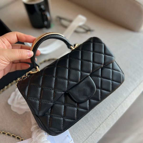 ccity mini handle ccity flap bag black lambskin gold hardware ccity bag insert handle leather classic black 20cm
ccity mini handle ccity flap bag black lambskin gold hardware ccity bag insert handle leather classic black 20cm