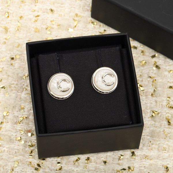 2023 luxury quality charm round shape stud earring with white color have box stamp small size ps3316, Golden
2023 luxury quality charm round shape stud earring with white color have box stamp small size ps3316, Golden