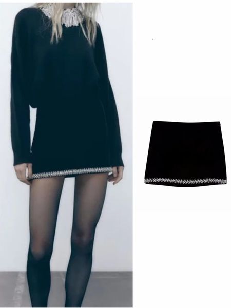 skirts rdmq 2023 women fashion spring autumn black velvet a line mini skirt chic female side zip high waist short mujer 230225
skirts rdmq 2023 women fashion spring autumn black velvet a line mini skirt chic female side zip high waist short mujer 230225