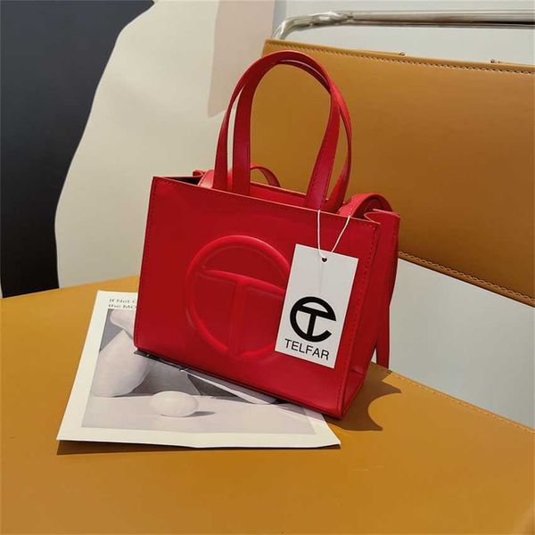 korean version of solid color women's bag autumn 2023 new fashion cross-body hand atmospheric texture one-shoulder small square
korean version of solid color women's bag autumn 2023 new fashion cross-body hand atmospheric texture one-shoulder small square