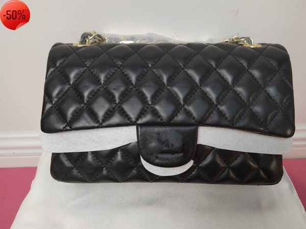 5a custom luxury brand bag channel 2022 handbag leather leather cowhide gold or silver chain slant shoulder 2.55cm with box98
5a custom luxury brand bag channel 2022 handbag leather leather cowhide gold or silver chain slant shoulder 2.55cm with box98