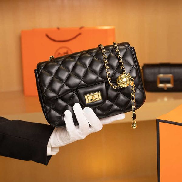 luxury designer 2023 new ladies bags small popular women's korean metal single-shoulder diamond chain bag fashion crossbody handbags
luxury designer 2023 new ladies bags small popular women's korean metal single-shoulder diamond chain bag fashion crossbody handbags