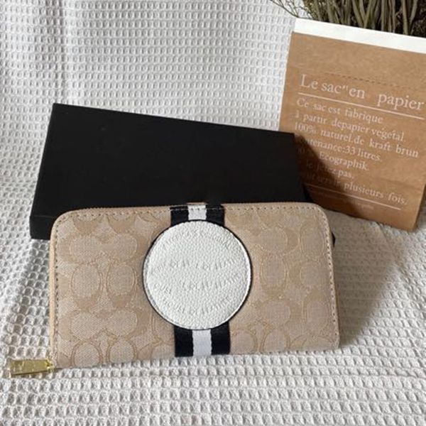 brand women's wallets winter plush grils letter embroidery fashion old pattern zipper wrist men bag men's and wallet 678
brand women's wallets winter plush grils letter embroidery fashion old pattern zipper wrist men bag men's and wallet 678