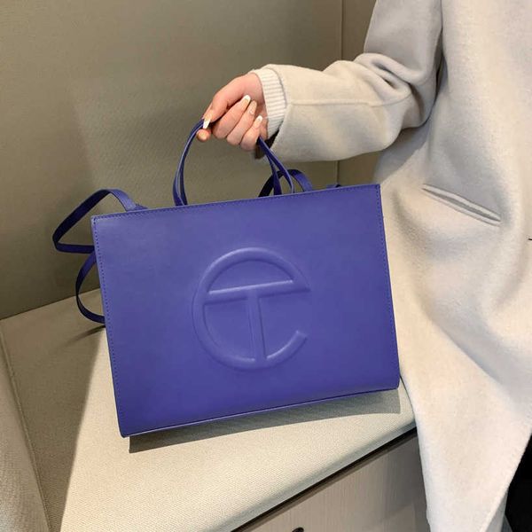 luxury designer 2023 new ladies bags small hand women's simple texture one shoulder messenger large capacity tote bag fashion crossbody
luxury designer 2023 new ladies bags small hand women's simple texture one shoulder messenger large capacity tote bag fashion crossbody