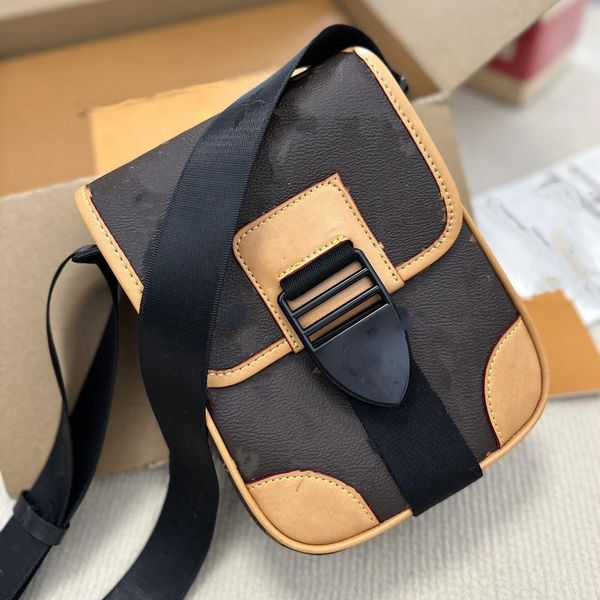 designer bag shoulder bag handbags leather messenger luxury make up designer handbag tote man's bag
designer bag shoulder bag handbags leather messenger luxury make up designer handbag tote man's bag