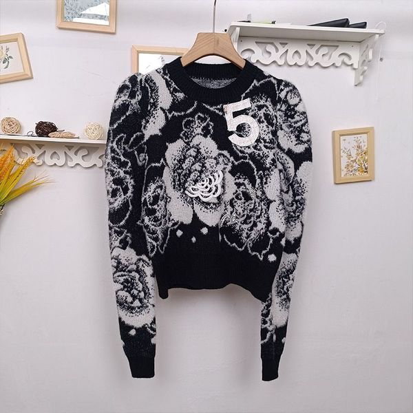 229 2023 runway spring summer women sweater white brand same style sweater long sleeve crew neck button fashion clothes weilan8, White;black
229 2023 runway spring summer women sweater white brand same style sweater long sleeve crew neck button fashion clothes weilan8, White;black