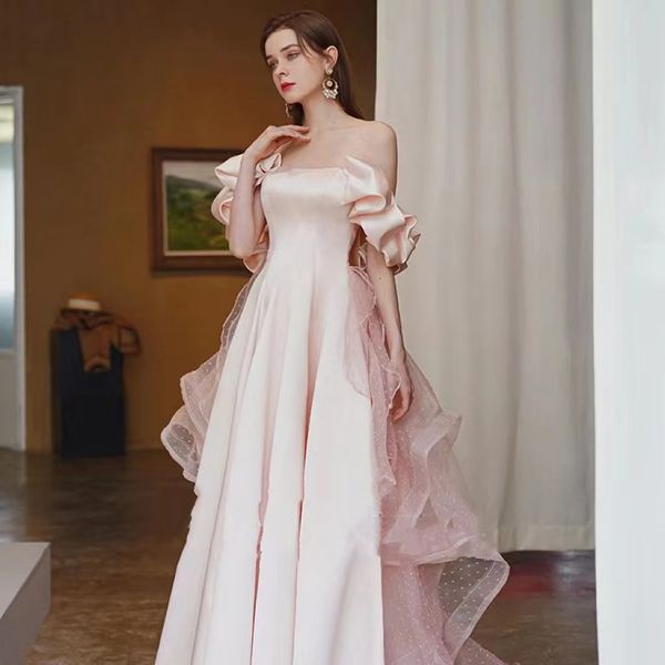 pink satin evening gowns strapless a-line off shoulder puff sleeve long backless detachable train prom woman celebrity dresses high-end, Black;red
pink satin evening gowns strapless a-line off shoulder puff sleeve long backless detachable train prom woman celebrity dresses high-end, Black;red