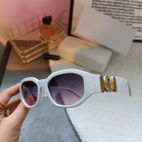designer sunglasses for women luxury sunglasses for man woman designer goggle outdoor classic small and large frame with, White;black
designer sunglasses for women luxury sunglasses for man woman designer goggle outdoor classic small and large frame with, White;black