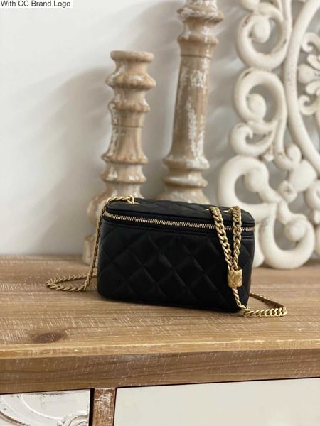 luxury cc cross body designer fashion calfskin leather trendy bags handle quilted matelasse chain cc cross body shoulder bag classic zip fam
luxury cc cross body designer fashion calfskin leather trendy bags handle quilted matelasse chain cc cross body shoulder bag classic zip fam