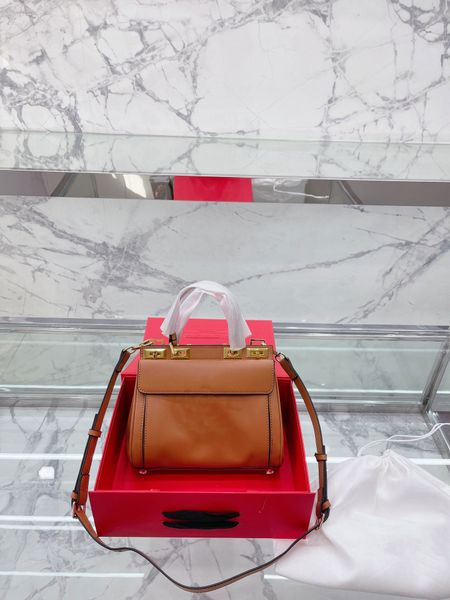 fashion the tote bag lady famous designer cool practical plain cross body shoulder handbags women great coin purse crossbody 2023 casual squ
fashion the tote bag lady famous designer cool practical plain cross body shoulder handbags women great coin purse crossbody 2023 casual squ