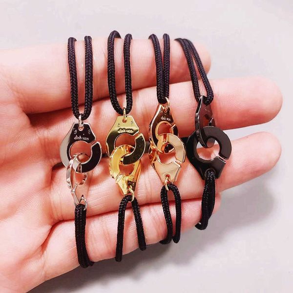 charm bracelets % 925 silver r15 handcuffs bracelet.bracelet sur cordon menottes.beautiful gift.factory wholesale l230227, Golden;silver
charm bracelets % 925 silver r15 handcuffs bracelet.bracelet sur cordon menottes.beautiful gift.factory wholesale l230227, Golden;silver