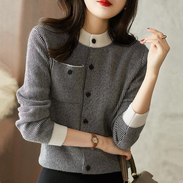 women's knits tees autumn winter women cardigans sweaters vintage long sleeve o-neck pockets loose fashion casual female wild striped k, White
women's knits tees autumn winter women cardigans sweaters vintage long sleeve o-neck pockets loose fashion casual female wild striped k, White