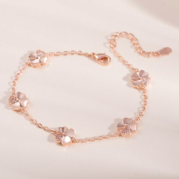 four-leaf clover multifarious bracelet female korean version of instagram niche simple rose gold flower bracelet couple hand accessories, Golden;silver
four-leaf clover multifarious bracelet female korean version of instagram niche simple rose gold flower bracelet couple hand accessories, Golden;silver