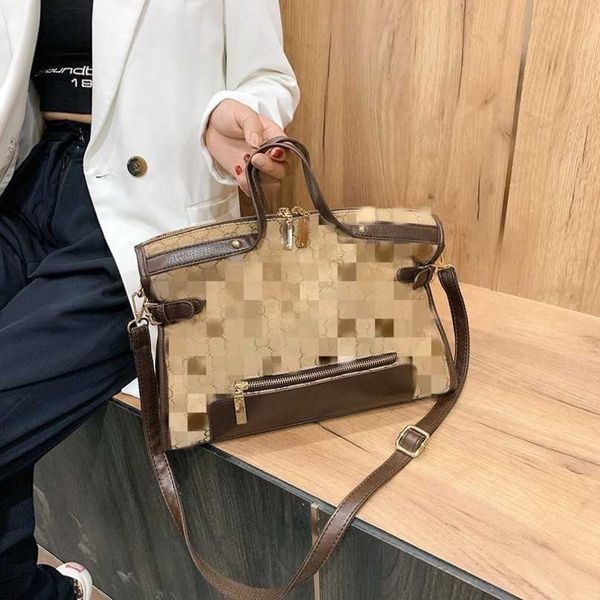 new 2023 fashion brand bags women's hand canvas shoulder versatile casual messenger large capacity tote bag designer handbags 60% off s
new 2023 fashion brand bags women's hand canvas shoulder versatile casual messenger large capacity tote bag designer handbags 60% off s