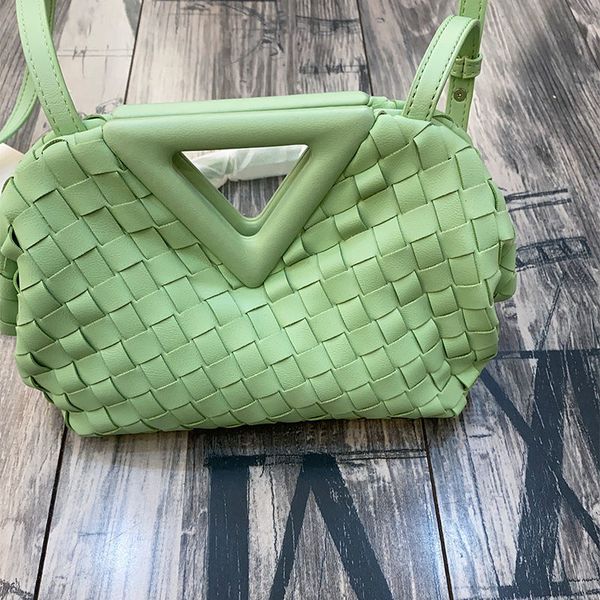 women bag large shoulder leather handbag tote designer crossbody packs female fitne luggage woven bag plush fashion bags
women bag large shoulder leather handbag tote designer crossbody packs female fitne luggage woven bag plush fashion bags