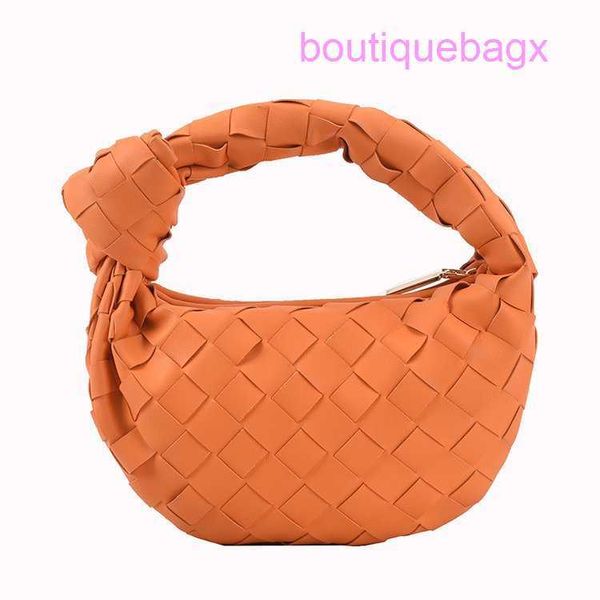 original edition bottegsa genuine jodie bottegs bags online shop new women's woven casual handbag monochrome cloud cow horn underarm
original edition bottegsa genuine jodie bottegs bags online shop new women's woven casual handbag monochrome cloud cow horn underarm