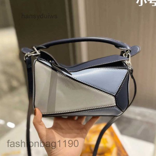 geometric woman messenger bag single loews handbag fashion leather bags stitched style leather shoulder hand-held designer pillow versatile
geometric woman messenger bag single loews handbag fashion leather bags stitched style leather shoulder hand-held designer pillow versatile