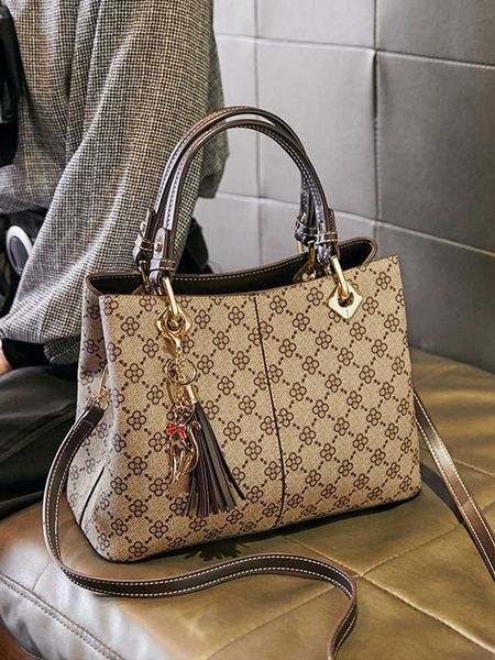 crossbody bags 2023 new fashion women's korean versatile capacity tote large handheld shoulder bag shoulder handbag 70% off
crossbody bags 2023 new fashion women's korean versatile capacity tote large handheld shoulder bag shoulder handbag 70% off