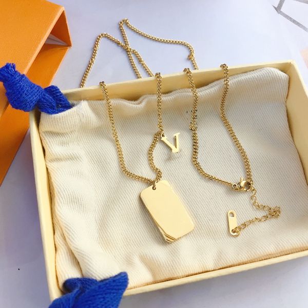 luxury designer necklaces classic key pendant jewelry retro carving keys necklacess couples party holiday gift good, Silver
luxury designer necklaces classic key pendant jewelry retro carving keys necklacess couples party holiday gift good, Silver