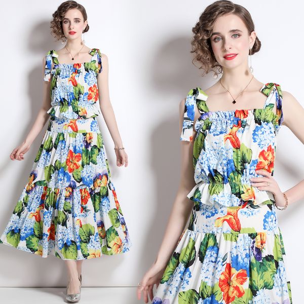 2023 summer party floral suspender dress woman designer casual resort elegant printed beach dresses ladies slim ballgown a-line frocks trave, Black;gray
2023 summer party floral suspender dress woman designer casual resort elegant printed beach dresses ladies slim ballgown a-line frocks trave, Black;gray