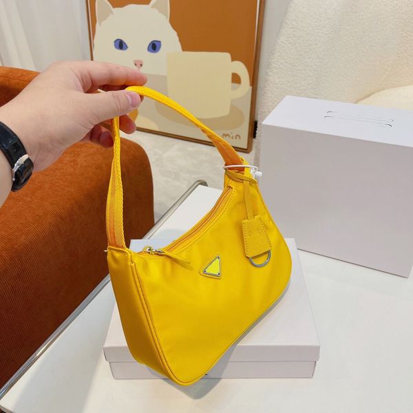 evening bags luxurys bag pra three in-one underarm bag hobo crescent bag nylon canvas versatile chain on the go tote single shoulder diagona
evening bags luxurys bag pra three in-one underarm bag hobo crescent bag nylon canvas versatile chain on the go tote single shoulder diagona