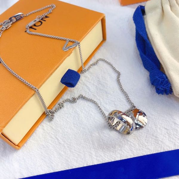 style luxury designer necklace pendant necklaces designer stainless steel plated faux leather letter for women wedding jewelry, Silver
style luxury designer necklace pendant necklaces designer stainless steel plated faux leather letter for women wedding jewelry, Silver