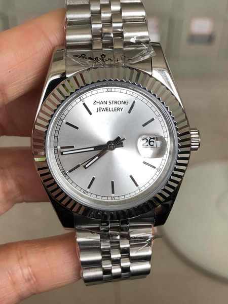 men's watches 41mm automatic mechanical movement mens wristwatch classic designer full stainless steel sports man wristwatches male clo, Slivery;golden
men's watches 41mm automatic mechanical movement mens wristwatch classic designer full stainless steel sports man wristwatches male clo, Slivery;golden