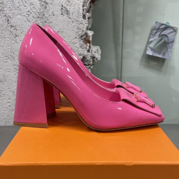 fashion spring and summer dress shoes buttons embellish shallow single shoes spool high heels women's shoes factory shoes women's, Black
fashion spring and summer dress shoes buttons embellish shallow single shoes spool high heels women's shoes factory shoes women's, Black