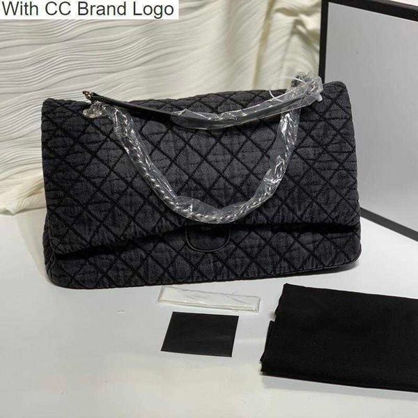 luxury cc shoulder bags wholesale denim maxi jumbo classic flap bags quilted meatlasse chain crossbody shoulderluxury designer fashion stree
luxury cc shoulder bags wholesale denim maxi jumbo classic flap bags quilted meatlasse chain crossbody shoulderluxury designer fashion stree