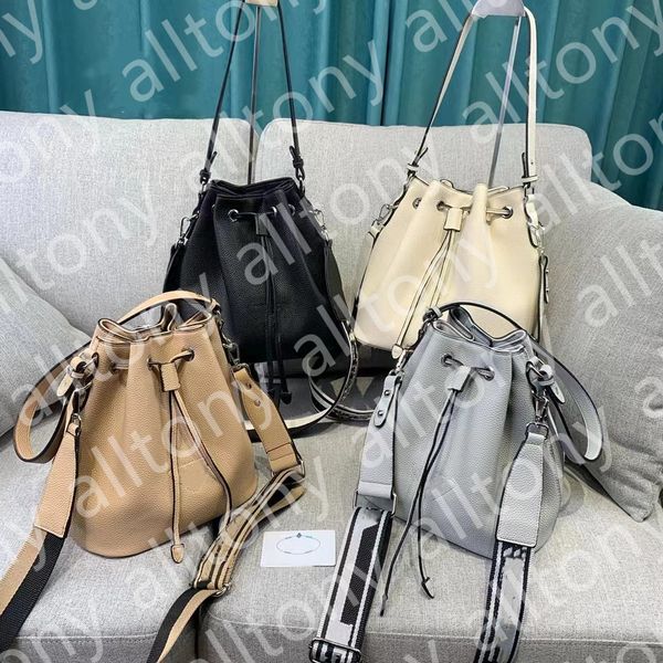 women's handbag shoulder bag leather simple fashion designer women's bag famous women's handbag
women's handbag shoulder bag leather simple fashion designer women's bag famous women's handbag