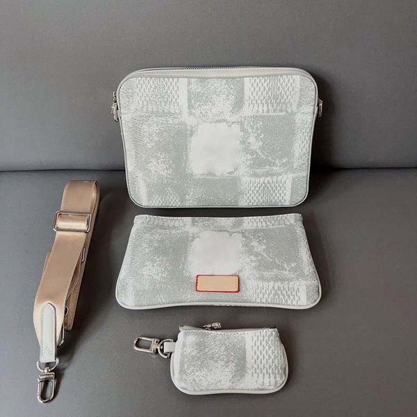 postman bag designer mens messenger bag womens shoulder bag three-in-one mens and womens universal exquisite inlay
postman bag designer mens messenger bag womens shoulder bag three-in-one mens and womens universal exquisite inlay
